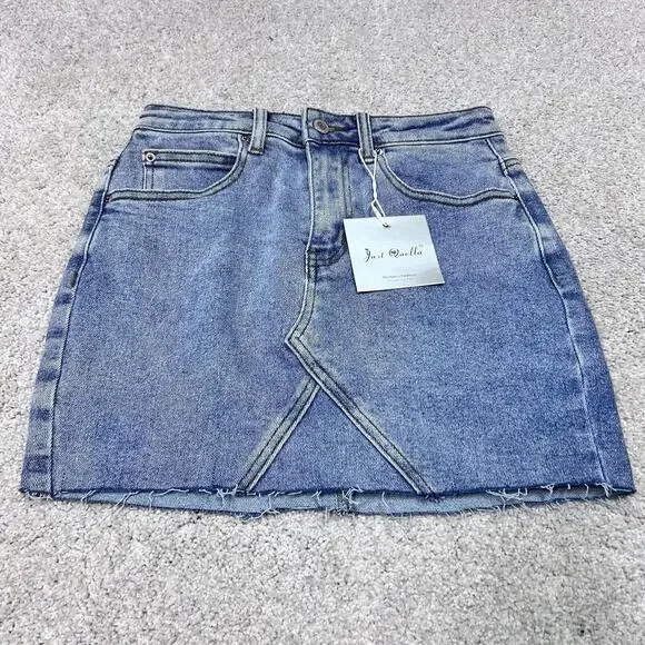 Just Quella Skirt Denim Blue Pockets Women’s Size 4-6 NWT - Picture 7 of 11